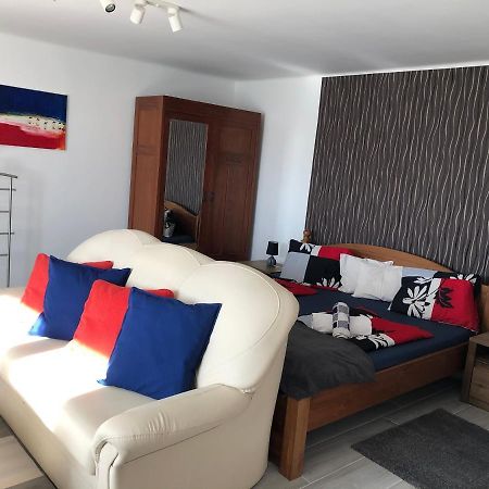 Leander Apartman Balatonakali Exteriör bild